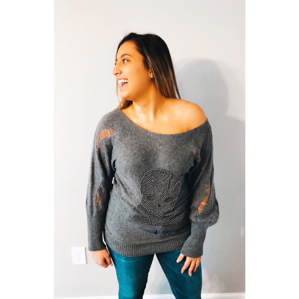 skull sweater